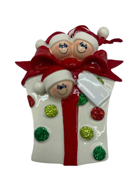 Christmas Gift Family of 3 Personalised Tree Ornament Decoration IMG_5956