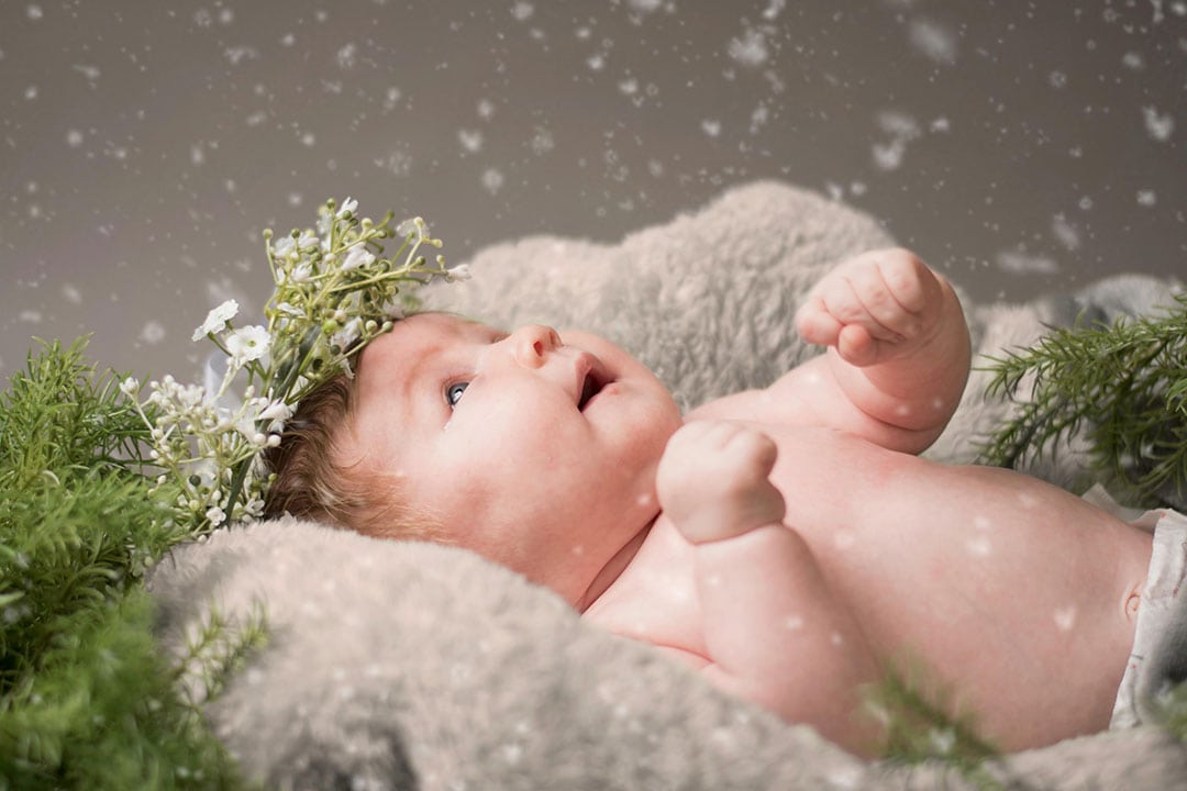 7 Thoughtful Christmas Gifts For New Parents – That Really Help them Out